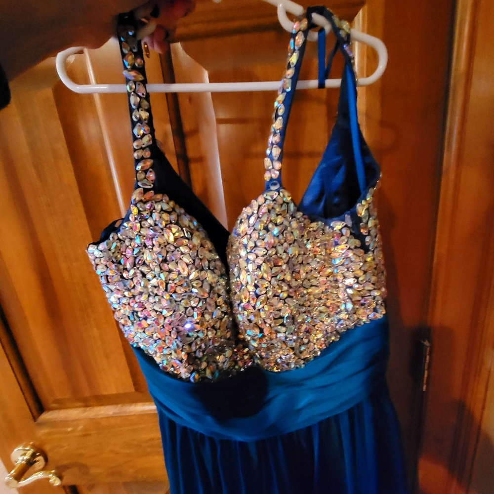 EUC LA FEMME GOWN